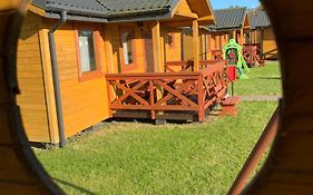 VILLA AURELIA Pokoje i Domki w Mielenku - blisko plaży